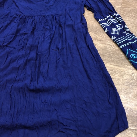 Patrons of Peace small blue boho embroidered top - Picture 7 of 8